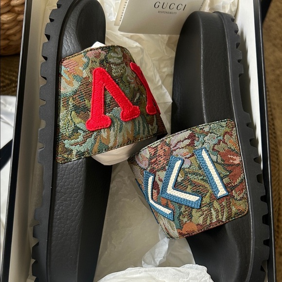Gucci Men's floral brocade slides - Picture 12 of 16